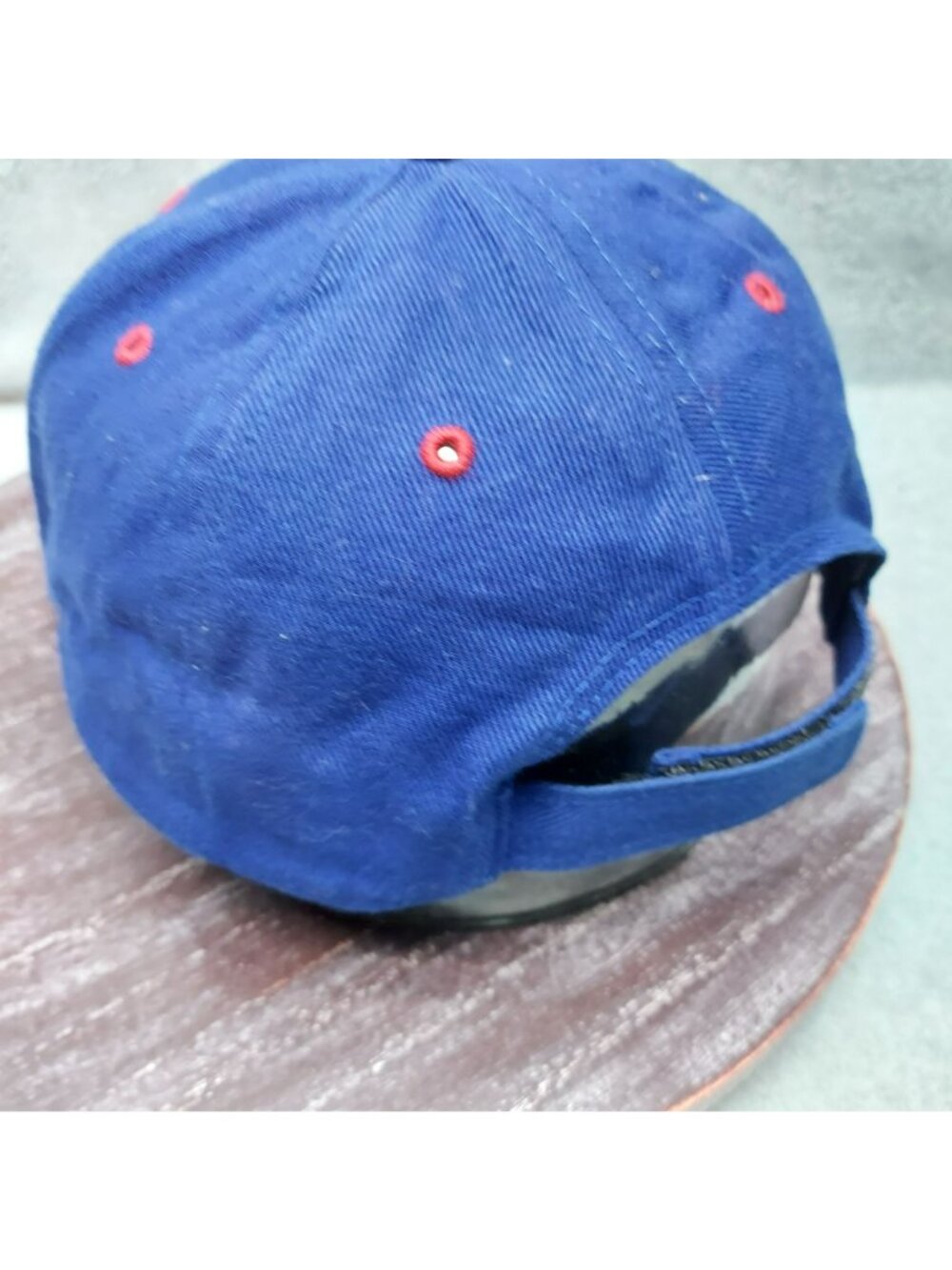 Texas Rangers Adjustable Blue Baseball Cap With Embroidered Logo - Picture 4 of 14